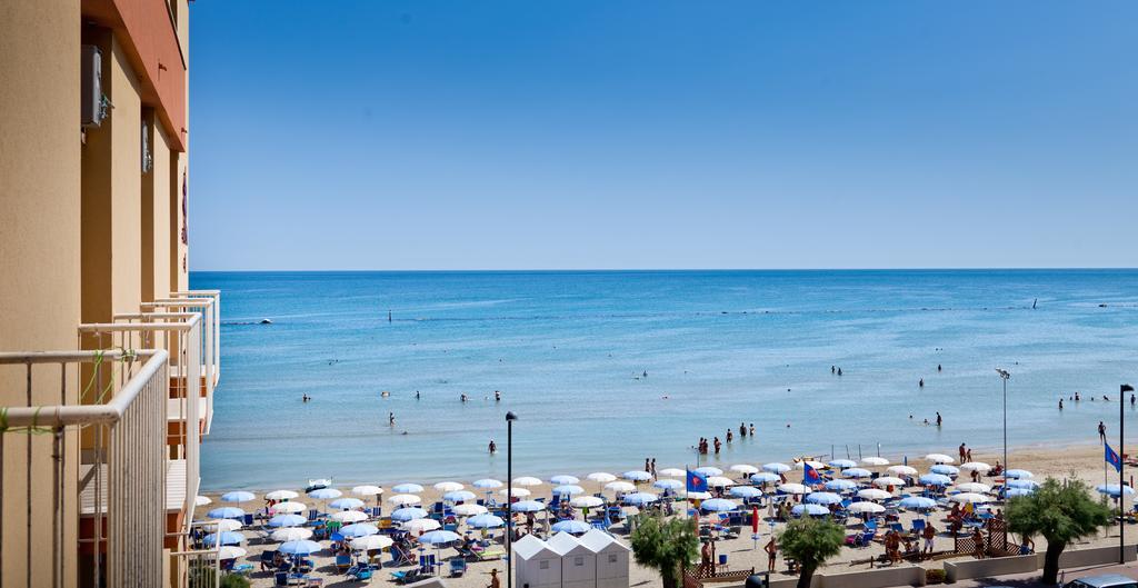 Hotel Florence Маротта Экстерьер фото