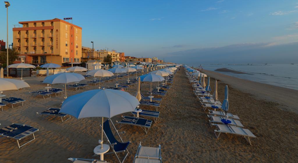 Hotel Florence Маротта Экстерьер фото